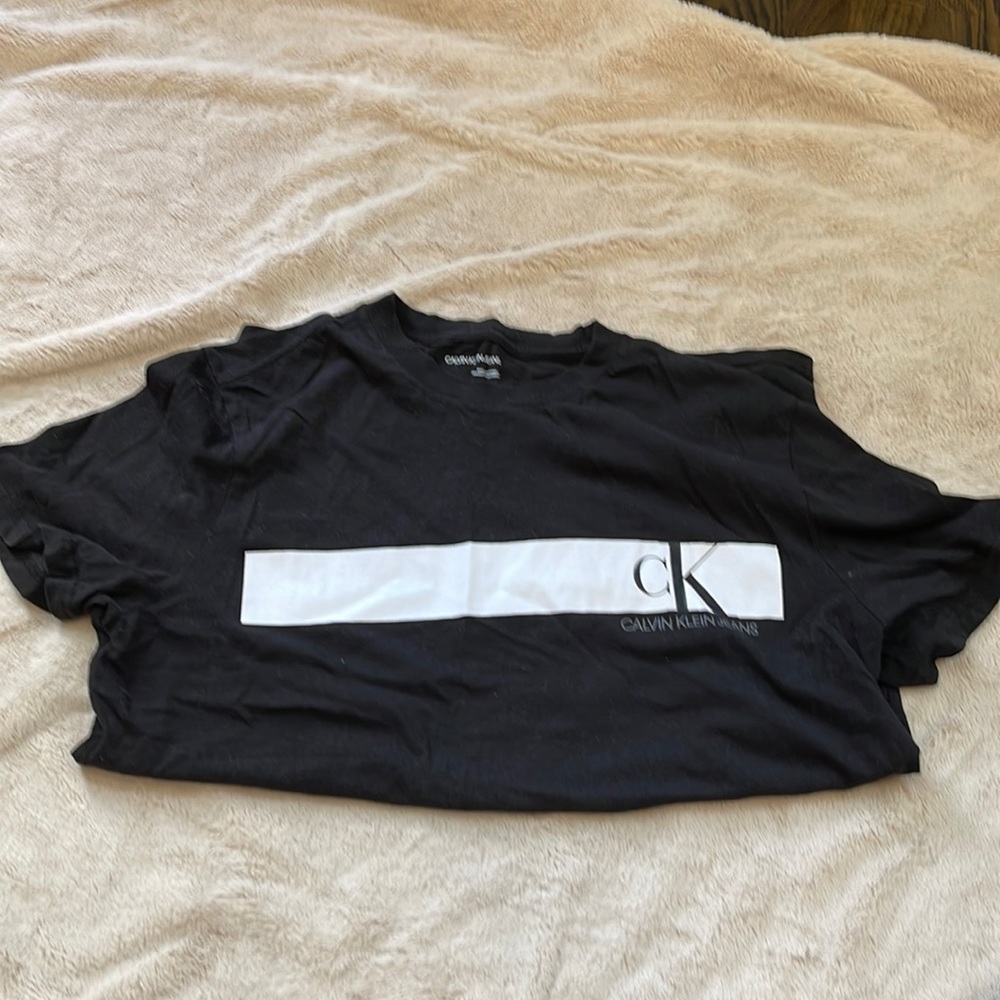 Black with white stripe CK